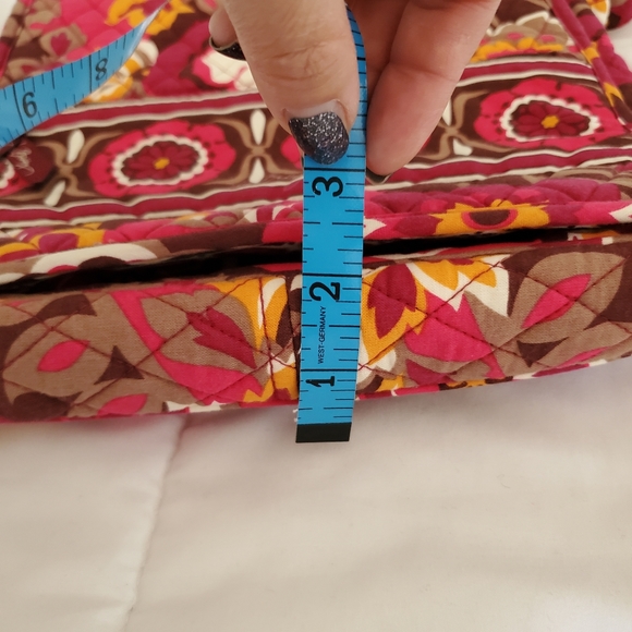 Vera Bradley Crossbody - Picture 9 of 11